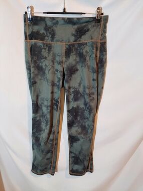 Athleta High Rise Tie Dye Capri Leggings - Green/Black Swirl Camo - S